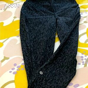 Lulu Animal Print leggings